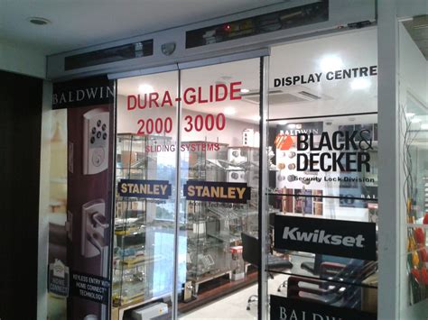 Stanley Automatic sliding door system, ऑटोमैटिक स्लाइडिंग डोर सिस्टम - Masco Glass Design Tech ...