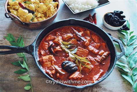 Salmon in spicy and tangy sauce/ Kerala spicy fish curry – Try This With Me