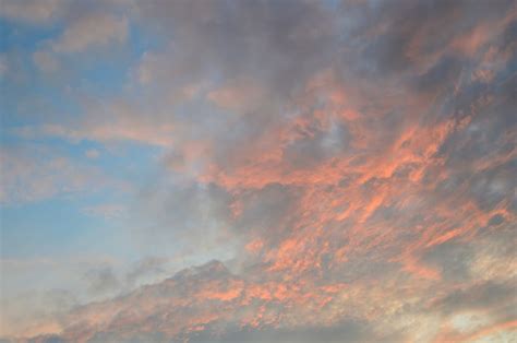 Cloud Formation during Dusk · Free Stock Photo