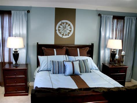 Hgtv Small Bedroom Makeovers / 30 HGTV Bedroom Makeovers | HGTV (With ...