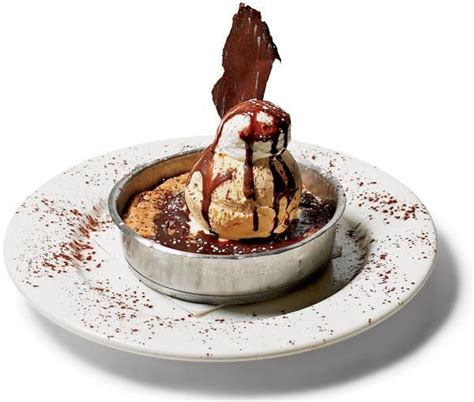 The 5 Best Steak House Desserts | Desserts, Fun desserts, Skillet chocolate chip cookie