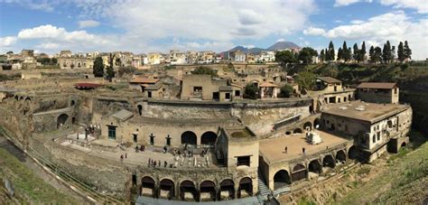 Pompeii and Herculaneum tour - guided tour Pompeii and Herculaneum