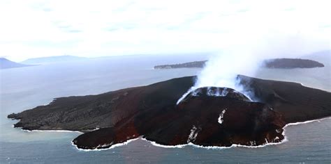 Global Volcanism Program | Report on Krakatau (Indonesia) — May 2022