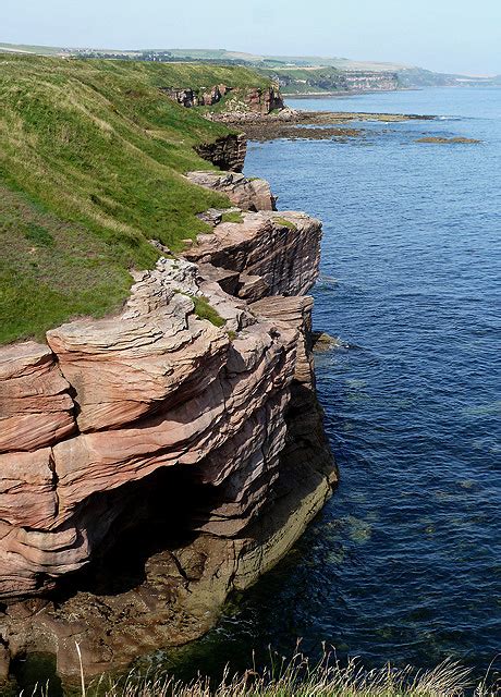 The Berwickshire Coastline © Walter Baxter cc-by-sa/2.0 :: Geograph ...