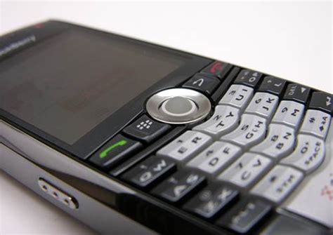 BlackBerry Pearl 8100 Smartphone - The Gadgeteer