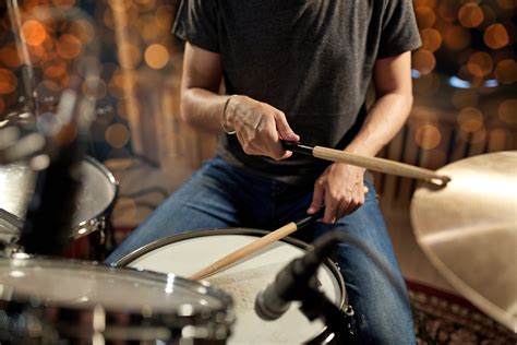 How to avoid common injuries associated with playing drums – Hand Therapy Group