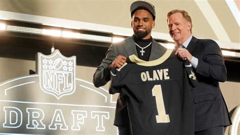 Saints Tweet First Look at Chris Olave in Saints Jersey