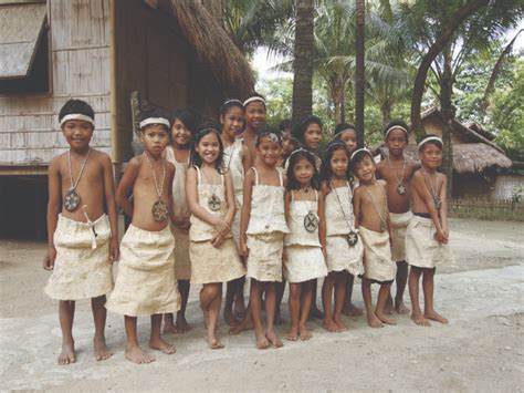 Philippine Tribes: Mangyan | Articles - PuertoParrot.com