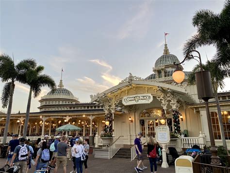 Crystal Palace Disney Overview and Guide - Amber Likes