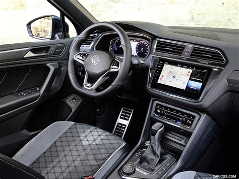 2021 Volkswagen Tiguan R-Line - Interior Wallpaper | Caricos