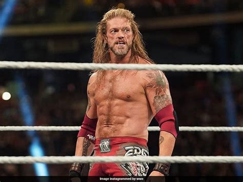 Royal Rumble: Fans Go Berserk As Edge Returns To The Ring After 9 Years ...