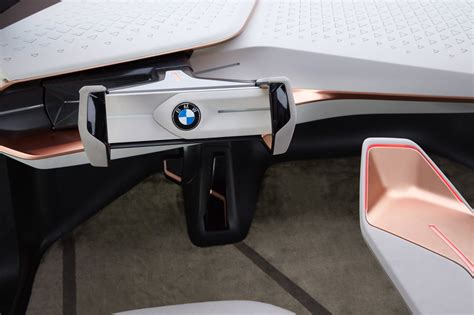 BMW reveals a new film of the BMW VISION NEXT 100 Concept