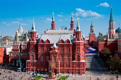 11 Must-Visit Museums of Moscow and St Petersburg