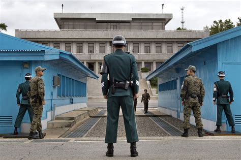 South Korea Fires Warning Shots Over Border as Tensions Rise - Bloomberg