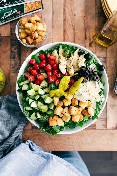 Italian Salad {Easy, Healthy, & Delicious!} - Chelsea's Messy Apron