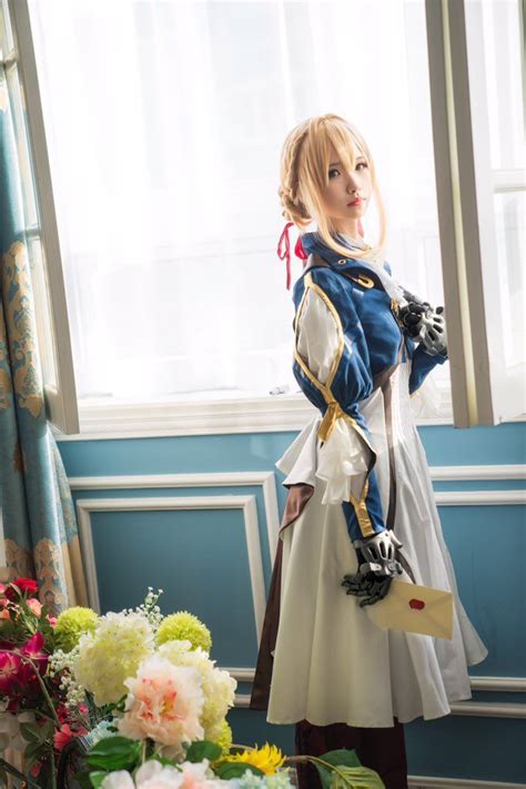 Q fofa essa cosplay da Violet Evergarden | Cosplay dress, Cute cosplay ...