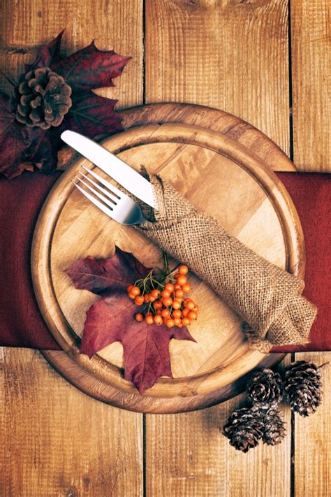 Rustic Thanksgiving Table Decor Ideas – Pickled Barrel