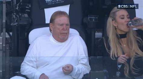 Raiders Owner Mark Davis' Blonde Date Is Going Viral