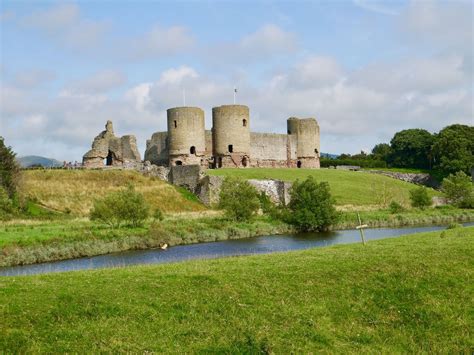 Rhuddlan castle | Monument valley, Natural landmarks, Monument