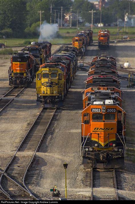 BNSF 2003 BNSF Railway EMD GP38-2 at Galesburg, Illinois by Andrew ...