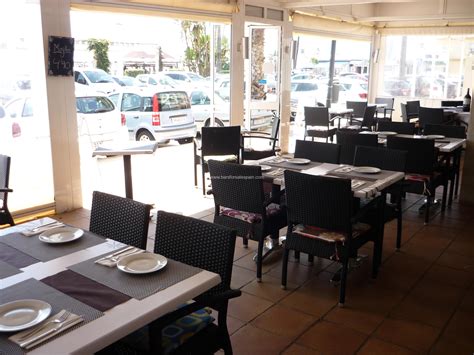 Fantastic Beach Restaurant in Torremolinos - Bars for sale Spain