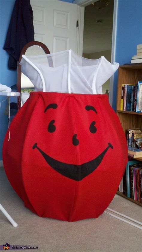 DIY Kool-Aid Man Costume - Photo 7/10