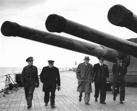 World War II in Pictures: Big Guns of World War II