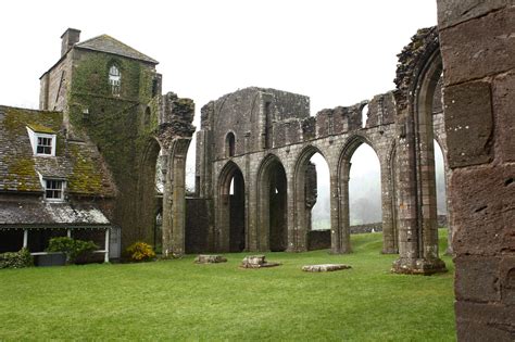 Llanthony Priory