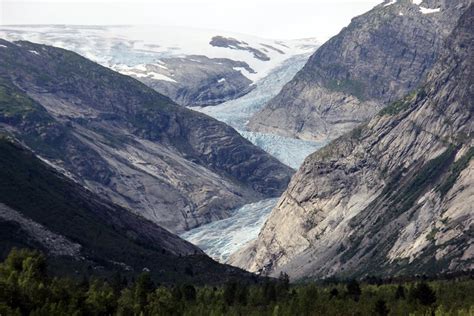 The hidden mountain road that's Norway's most spectacular secret — Detour