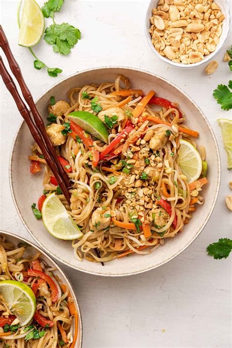 Chicken Pad Thai | Simply Quinoa