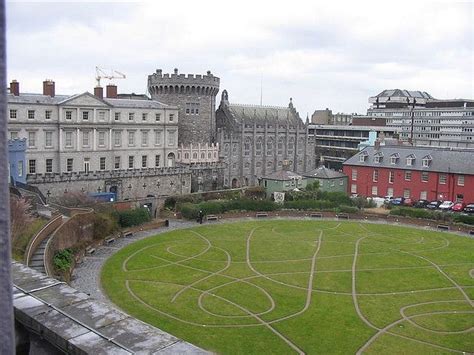 Lawn and Garden at Dublin Castle 2 | Dublin castle, Study abroad london, Castle garden