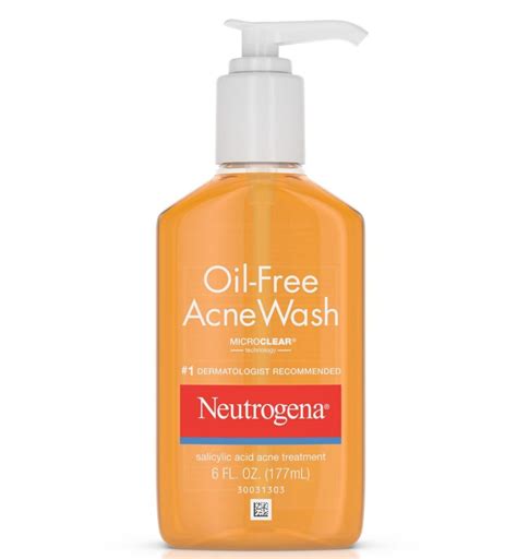 Top 8 Best Face Wash for Oily Skin in India - Cosmetics Arena