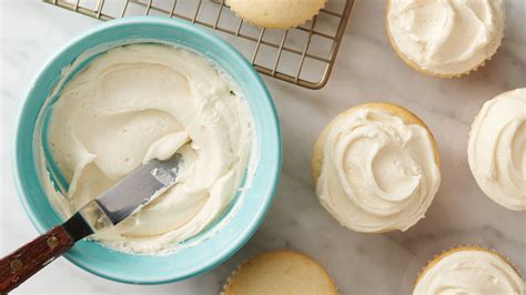 How to Make Sugar Cookie Frosting - BettyCrocker.com