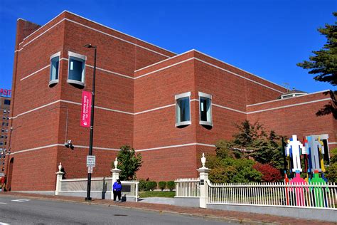 Portland Museum of Art on Congress Street in Portland, Maine - Encircle ...