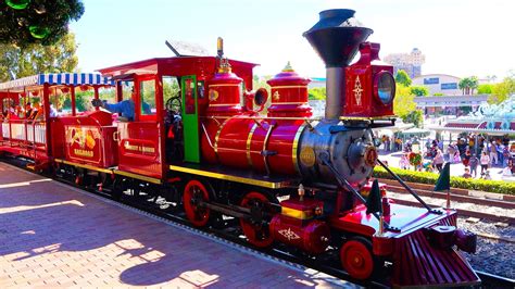 [4K] Disneyland Railroad Train - Main Street Round Trip : 2014 POV ...