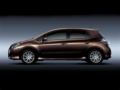 Toyota Blade technical specifications and fuel economy