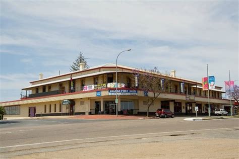 BRIDGEPORT HOTEL: Reviews (Murray Bridge) - Photos of Hotel - Tripadvisor