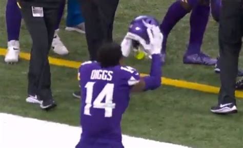 Video: Stefon Diggs throws helmet in anger while Vikings have lead