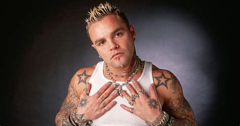 Crazy Town's Shifty Shellshock dies aged 49 | Official Charts