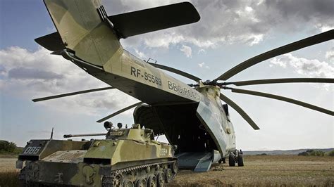 The Biggest Helicopter in the World - Mil Mi-26 Russia - YouTube