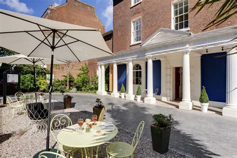 Southernhay House Hotel - A luxury boutique hotel in Exeter City Centre. Chosen by Little Hotels.