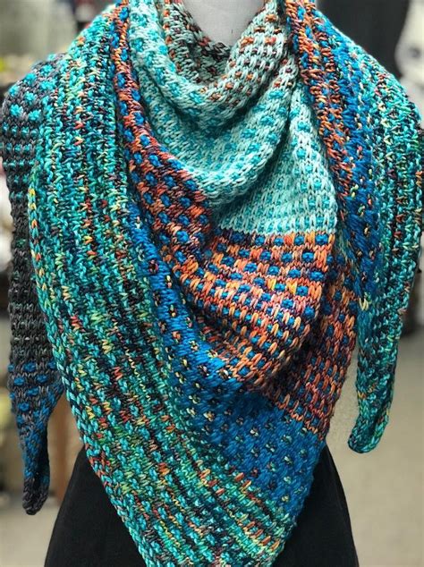 33 most beautiful and free crocheted shawl patterns 2019 - Page 22 of 33 - belikeanactress. com