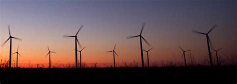 Pros and Cons of Onshore Wind Turbines - TheGreenAge