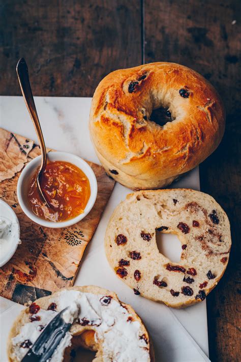 Cinnamon Raisin Bagels recipe for breakfast table - Klara`s Life