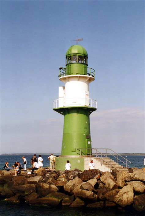 Warnemünde Lighthouse | Remembering Letters and Postcards