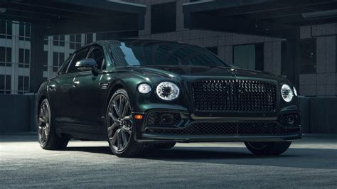 2023 Flying Spur Bentley Photos and Videos - MotorTrend