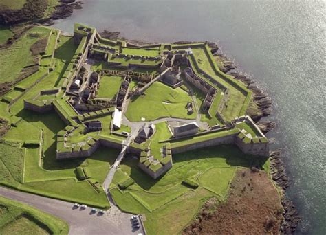 Kinsale to Charles Fort Coastal Walk, Cork | Activeme.ie