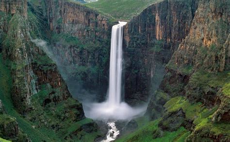 11 Breathtaking Spanish Waterfalls to Make You Feel Alive