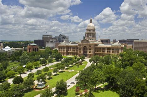 Know Before You Go: What to Expect When Visiting the Texas State Capitol in Early 2021