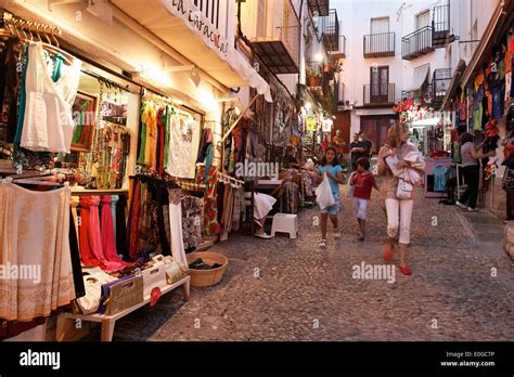 Shops in old town, Peniscola, Costa del Azahar, Valencia, Spain Stock Photo - Alamy